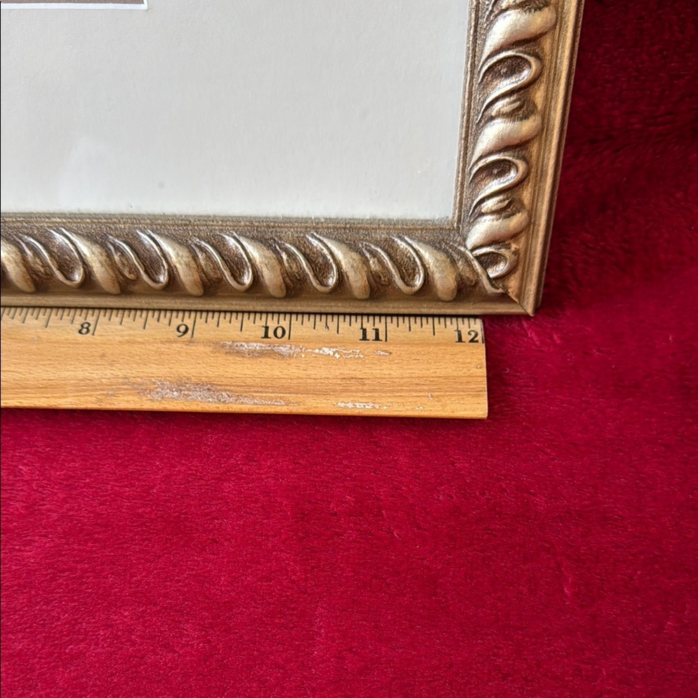 Gold and Pink Ornate Picture Frame with Quatrefoil Design - Picture 2 of 5